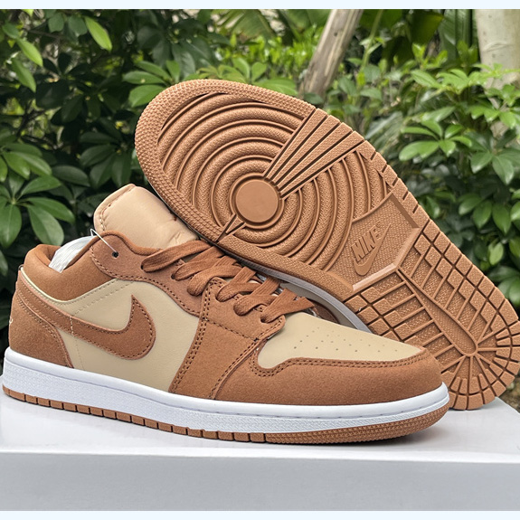 Air Jordan 1 Low Sneaker   FJ3453-200  - DopestKickz