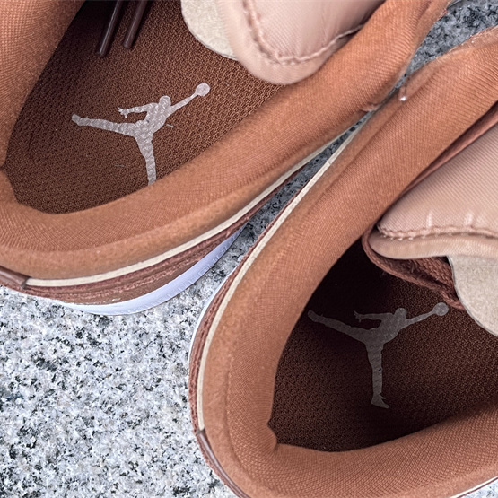 Air Jordan 1 Low Sneaker   FJ3453-200  - DopestKickz