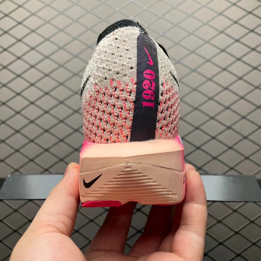 Nike Zoom X Vaporfly NEXT Sneakers      FQ8109-331 - DopestKickz