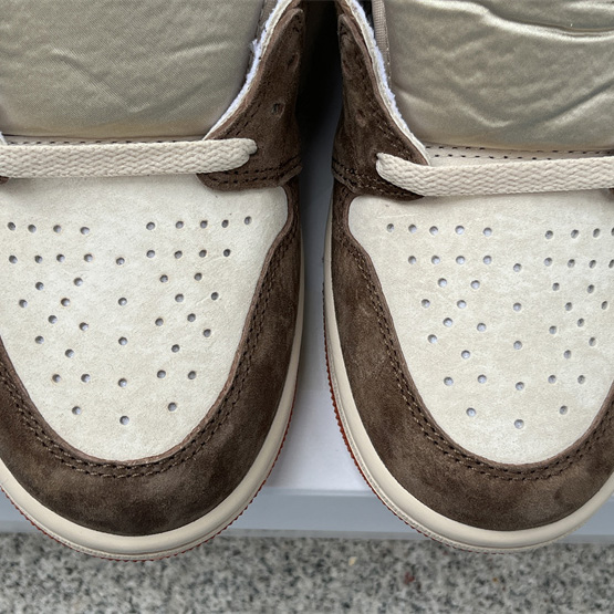 Air Jordan 1 High OG WMNS “Dusted Clay” Sneaker    FQ2941-200 - DopestKickz