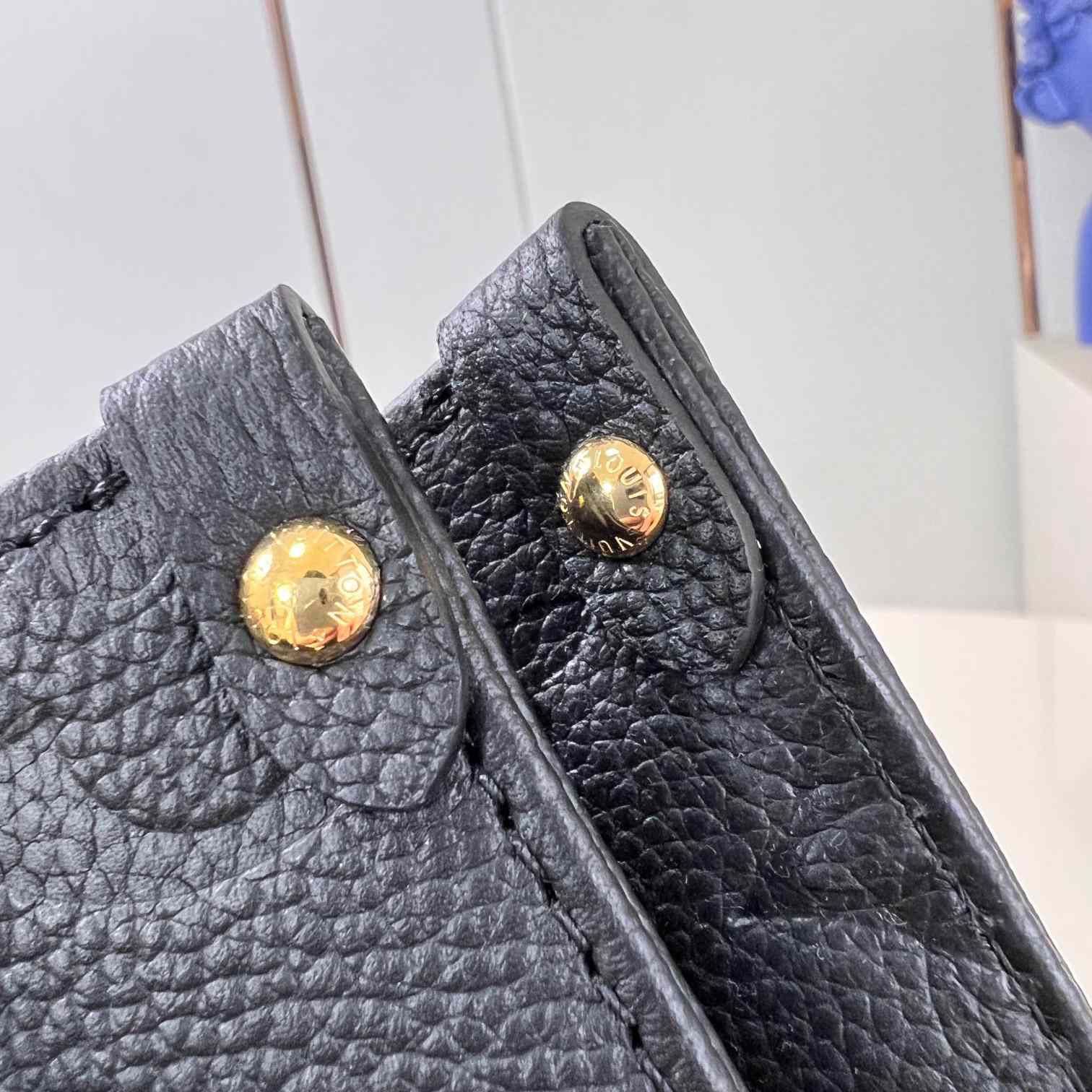 Louis Vuitton OnTheGo BB   M46993 - DopestKickz