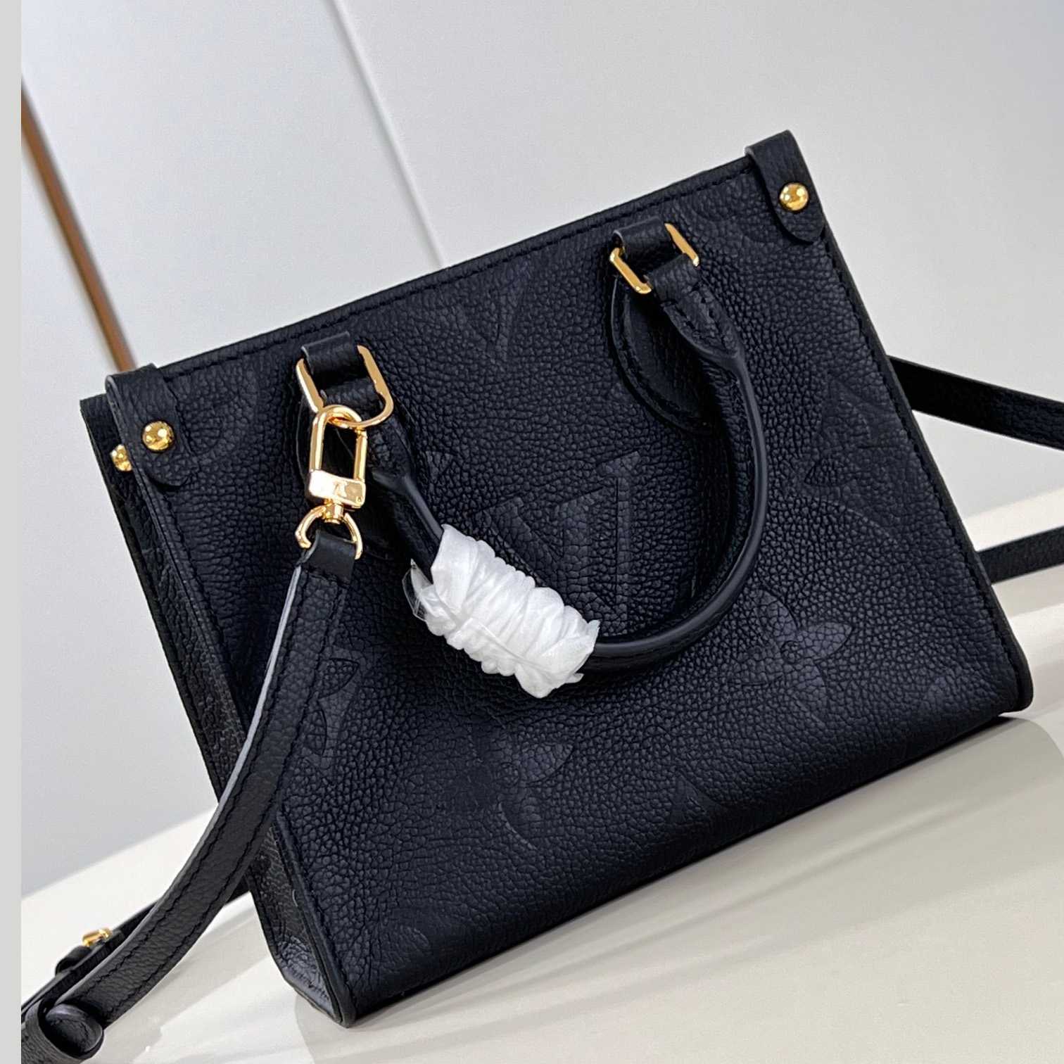 Louis Vuitton OnTheGo BB   M46993 - DopestKickz