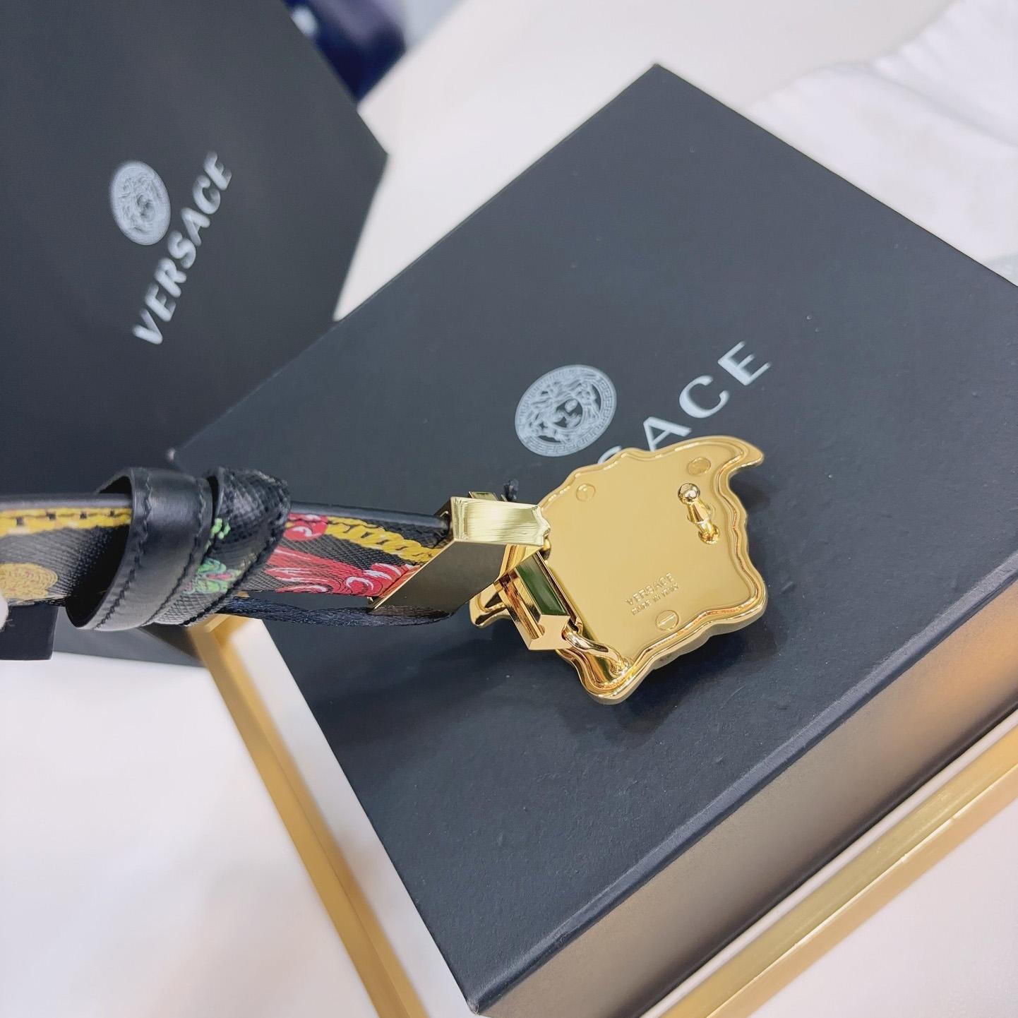 Versace Reversible Barocco Leather Belt  40mm - DopestKickz