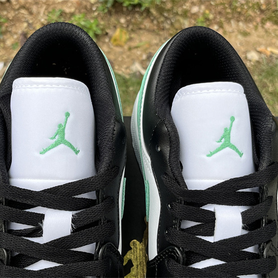 Air Jordan 1 Low Sneaker  553558-131 - DopestKickz