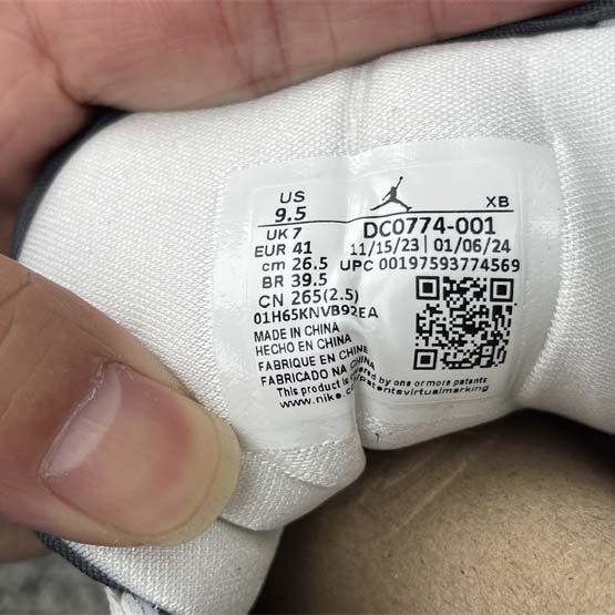 Air Jordan 1 Low WMNS “Jade Smoke” Sneaker    DC0774-001  - DopestKickz