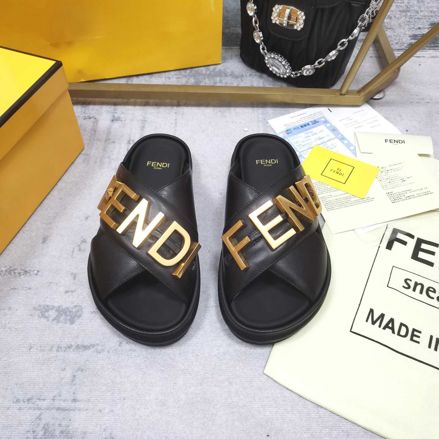 Fendi Slides - DopestKickz