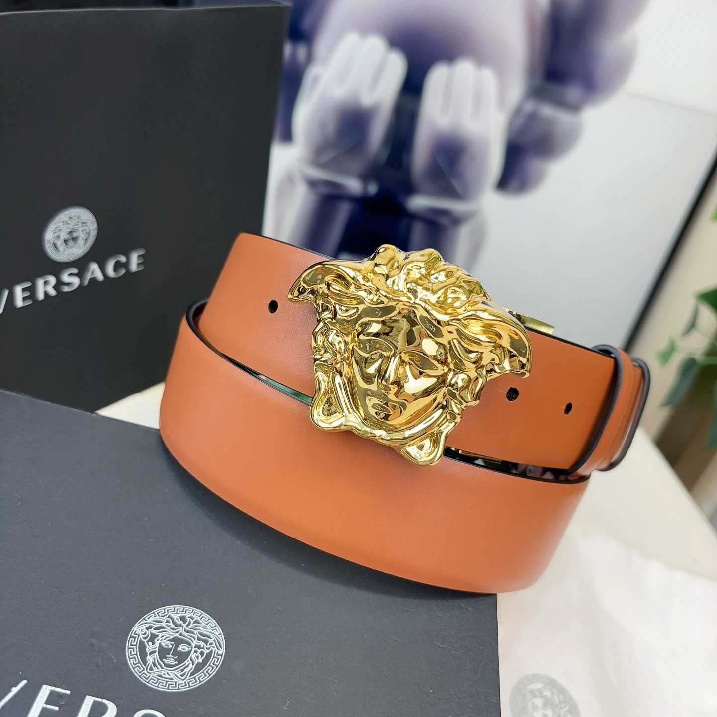 Versace Reversible Leather Belt    40mm - DopestKickz
