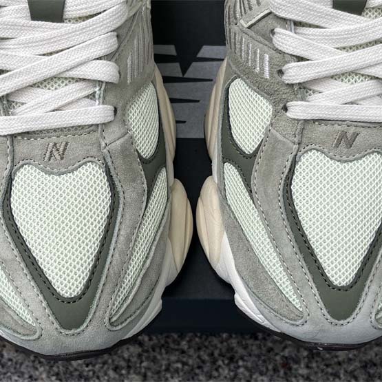 New Balance 9060 Sneakers      U9060EEC - DopestKickz