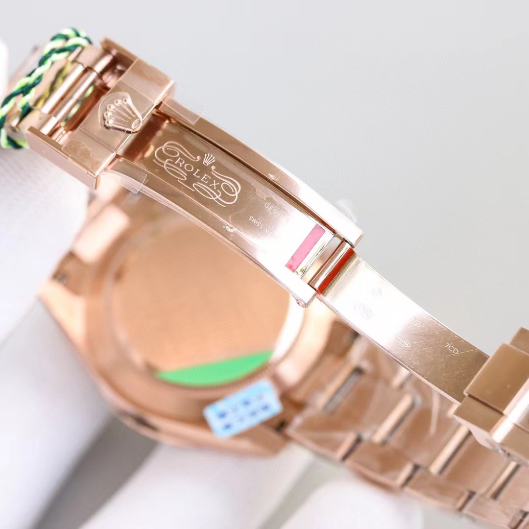 Rolex Oyster Perpetual Watch    40mm - DopestKickz