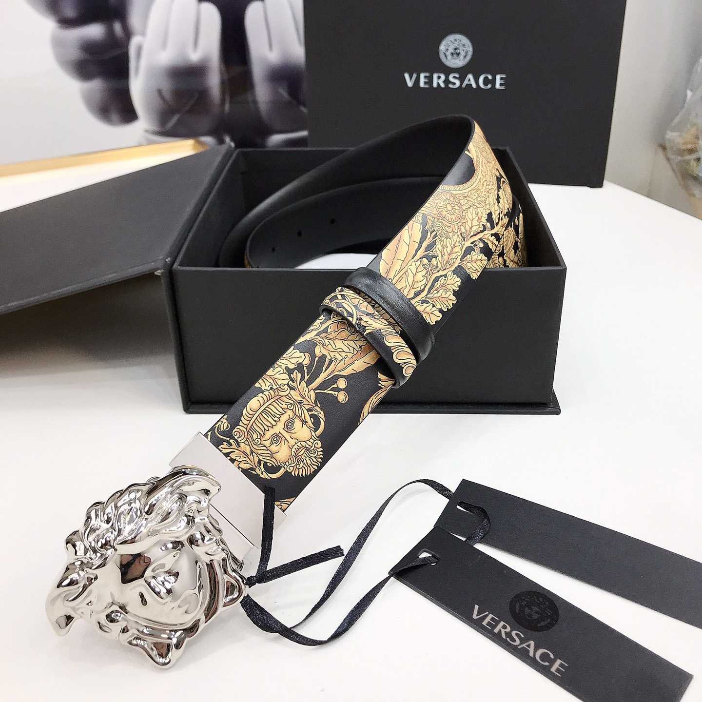 Versace Barocco Reversible Leather Belt    40mm - DopestKickz