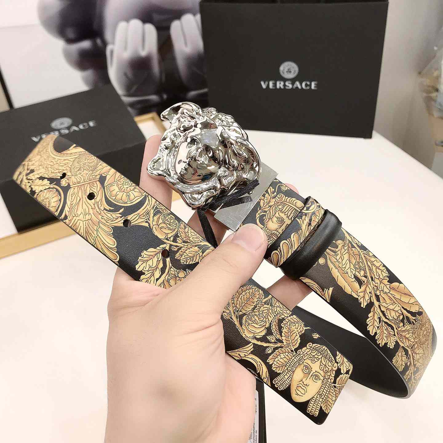 Versace Barocco Reversible Leather Belt    40mm - DopestKickz