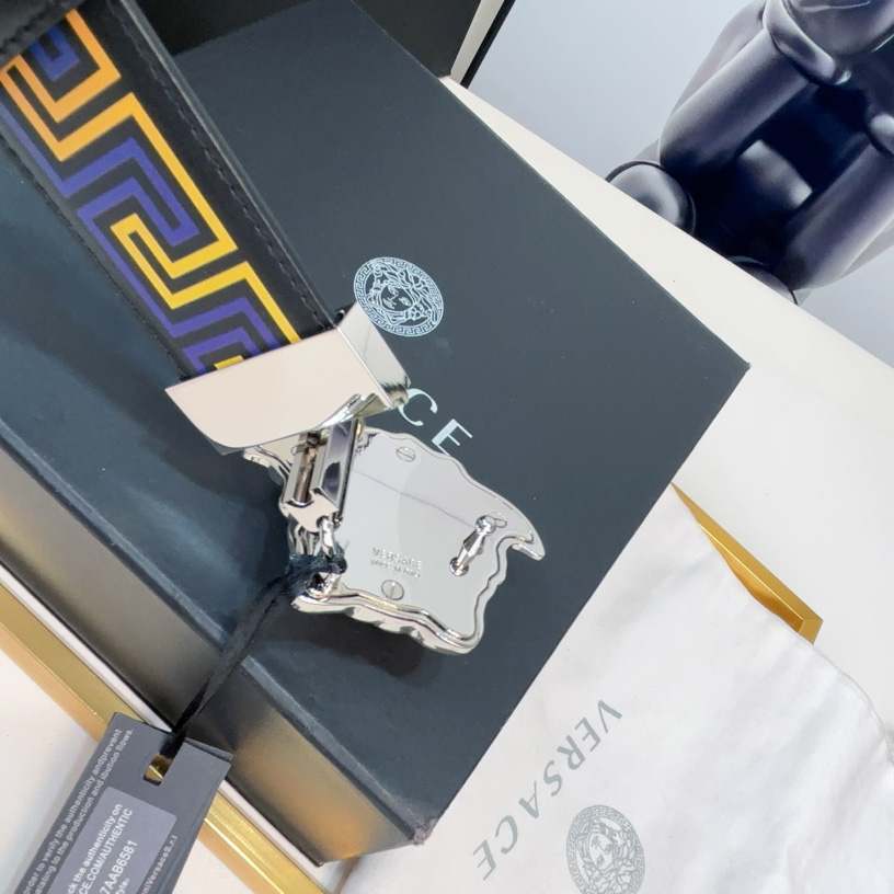Versace Medusa Greek-print Leather Belt    40mm - DopestKickz