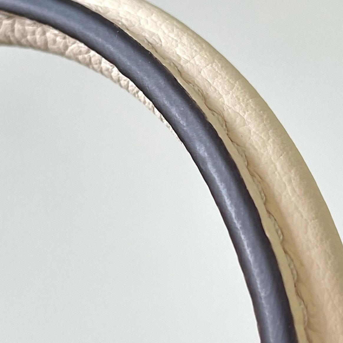 Louis Vuitton OnTheGo   M45654   25-19-11.5cm - DopestKickz