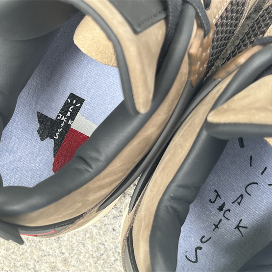 Travis Scott x Air Jordan 4 Retro Brown TS Sneakers    AJ4-766302 - DopestKickz
