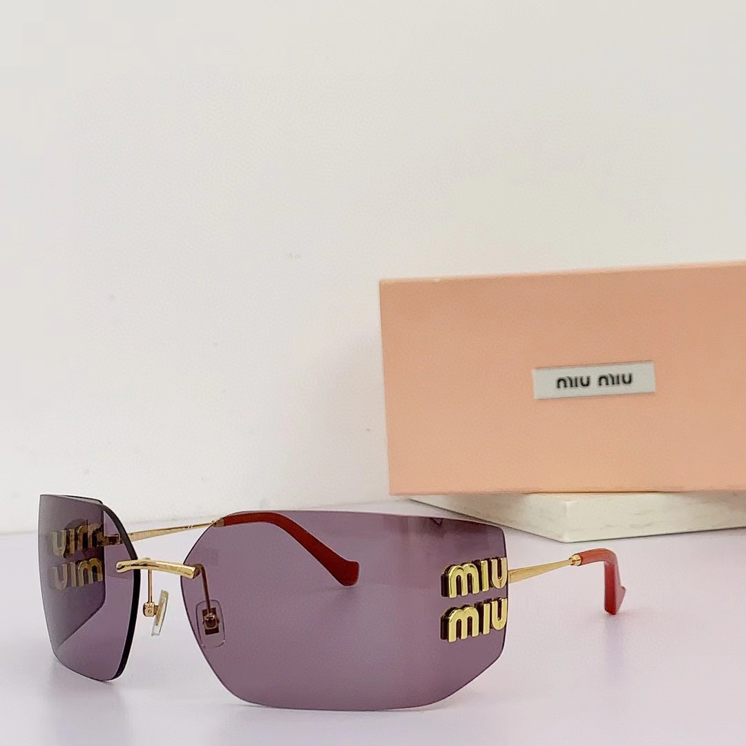 Miu Miu Runway Sunglasses - DopestKickz