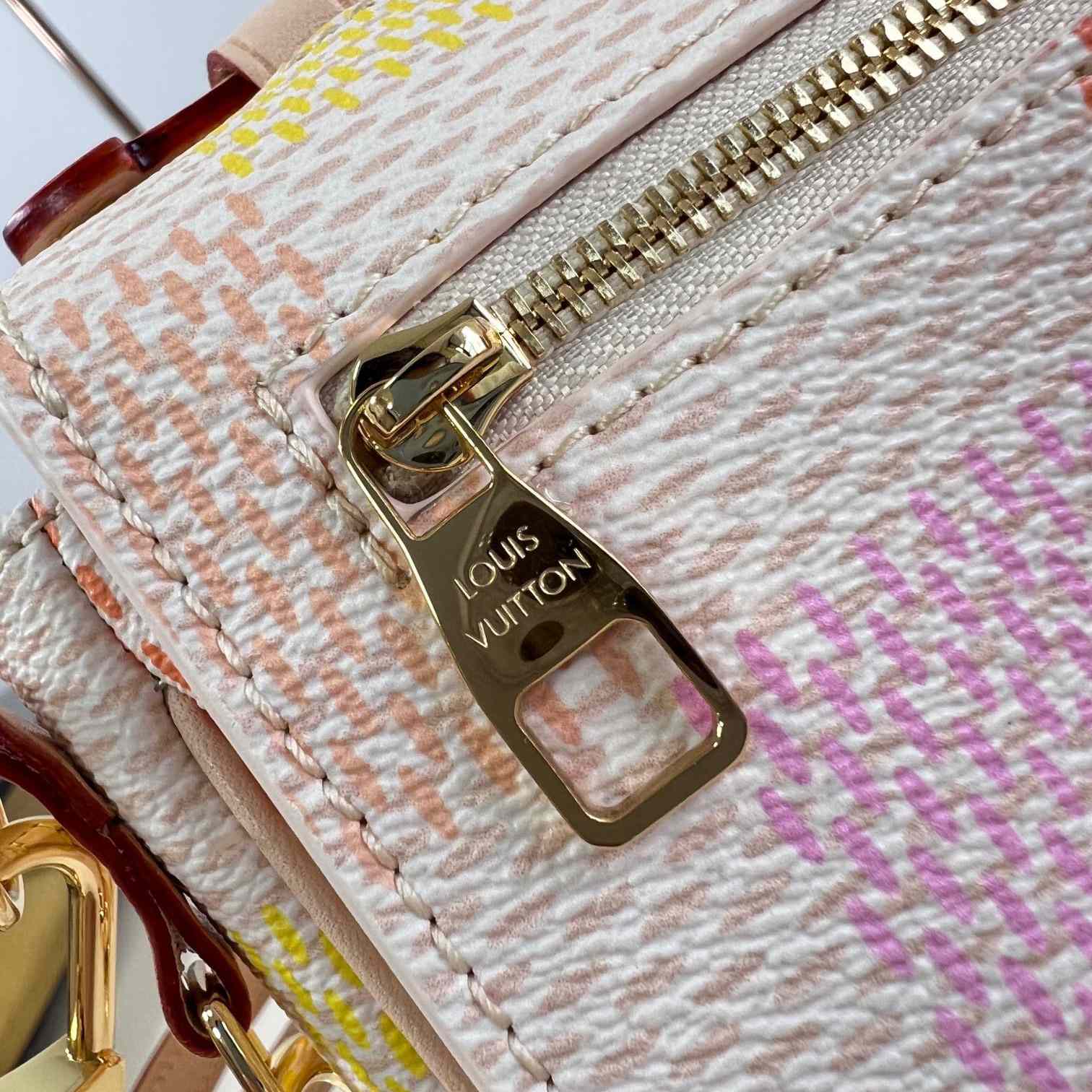 Louis Vuitton Pochette Métis East West    N40749 - DopestKickz