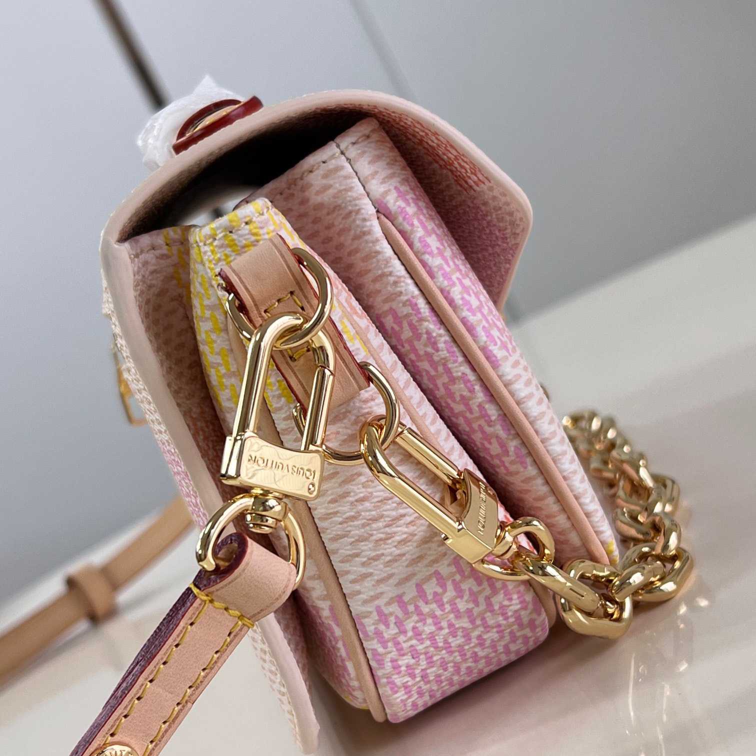 Louis Vuitton Pochette Métis East West    N40749 - DopestKickz