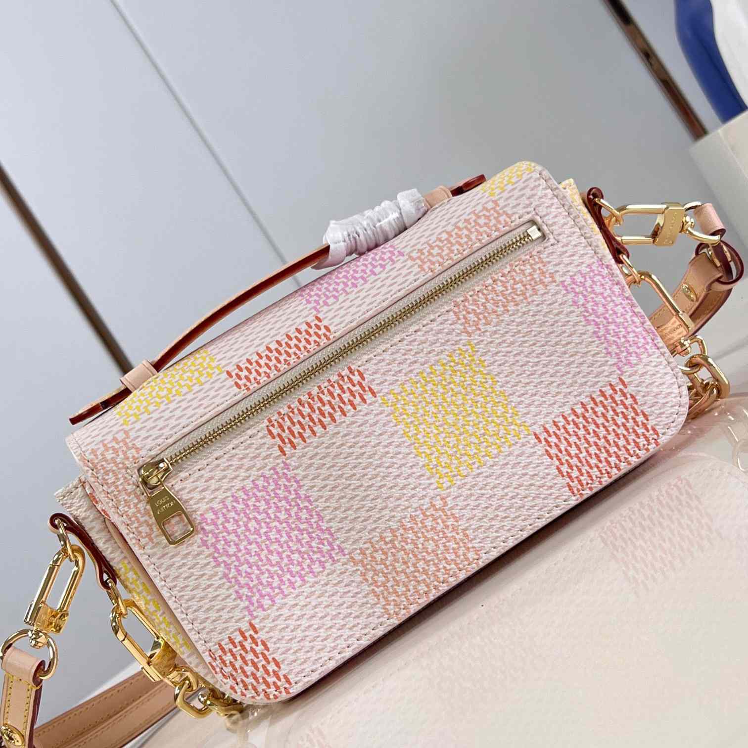 Louis Vuitton Pochette Métis East West    N40749 - DopestKickz