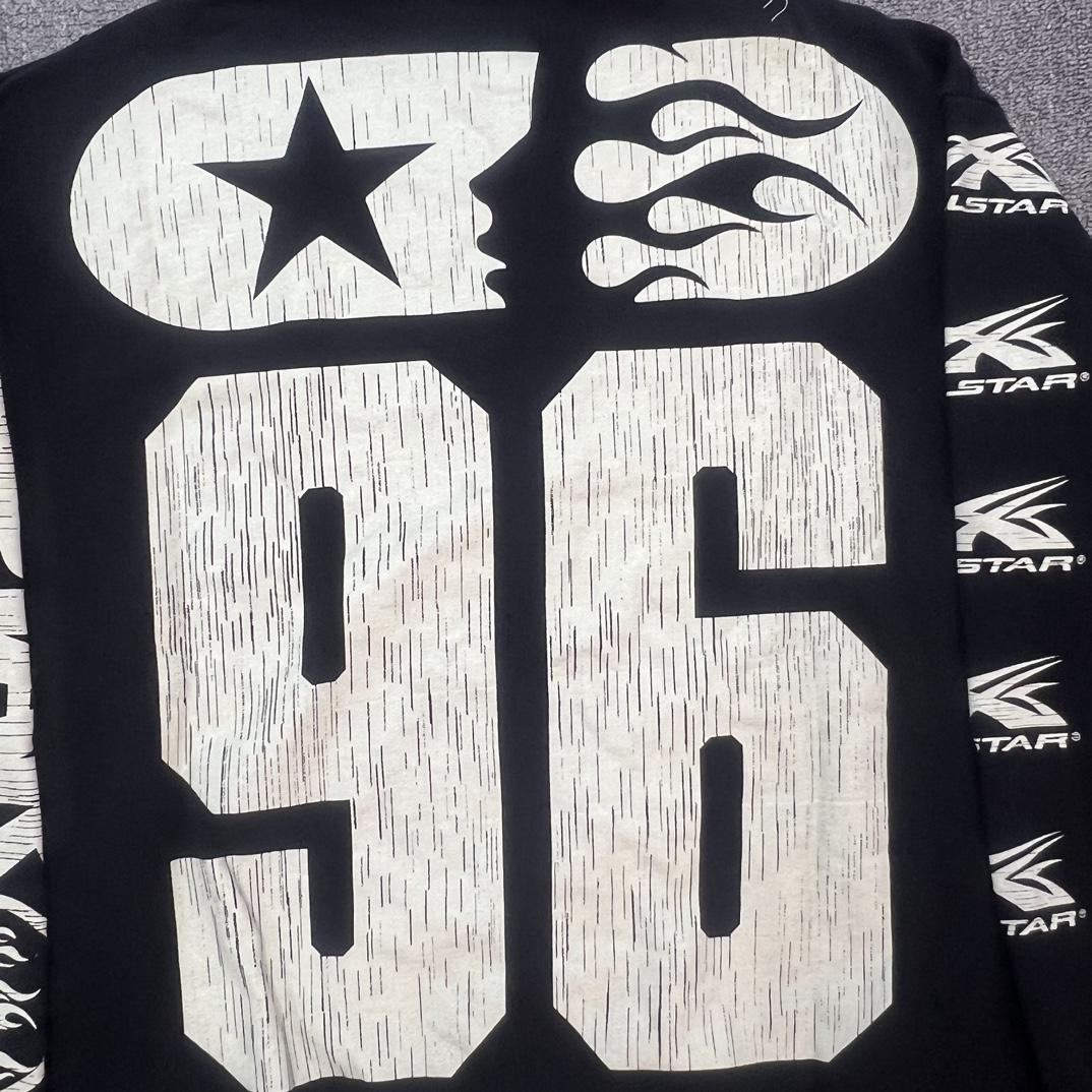 Hellstar Sports 96' Crewneck - DopestKickz