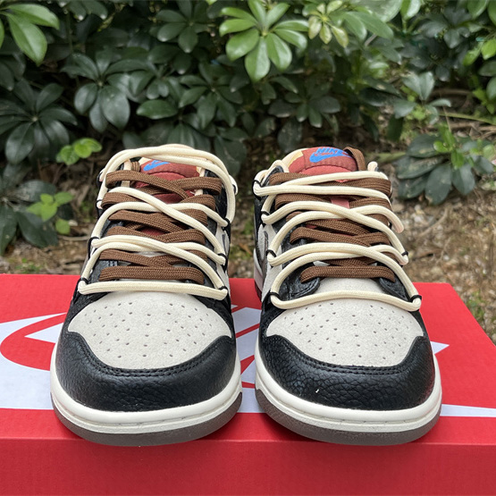 Nike Dunk Low Sneaker    DR9704-200 - DopestKickz