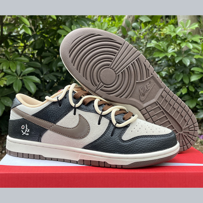Nike Dunk Low Sneaker    DR9704-200 - DopestKickz