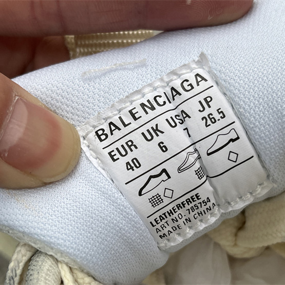 Balenciaga Cargo Sneaker  - DopestKickz