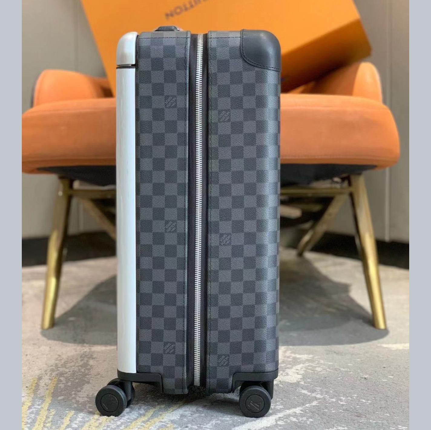 Louis Vuitton Horizon  - DopestKickz