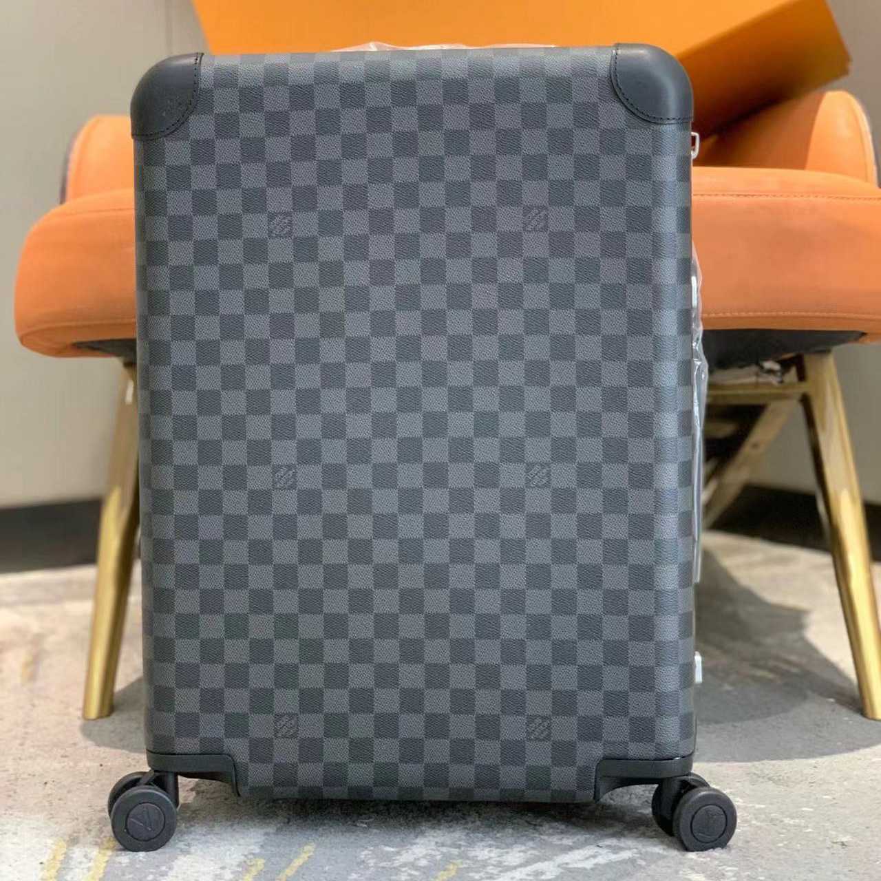 Louis Vuitton Horizon  - DopestKickz