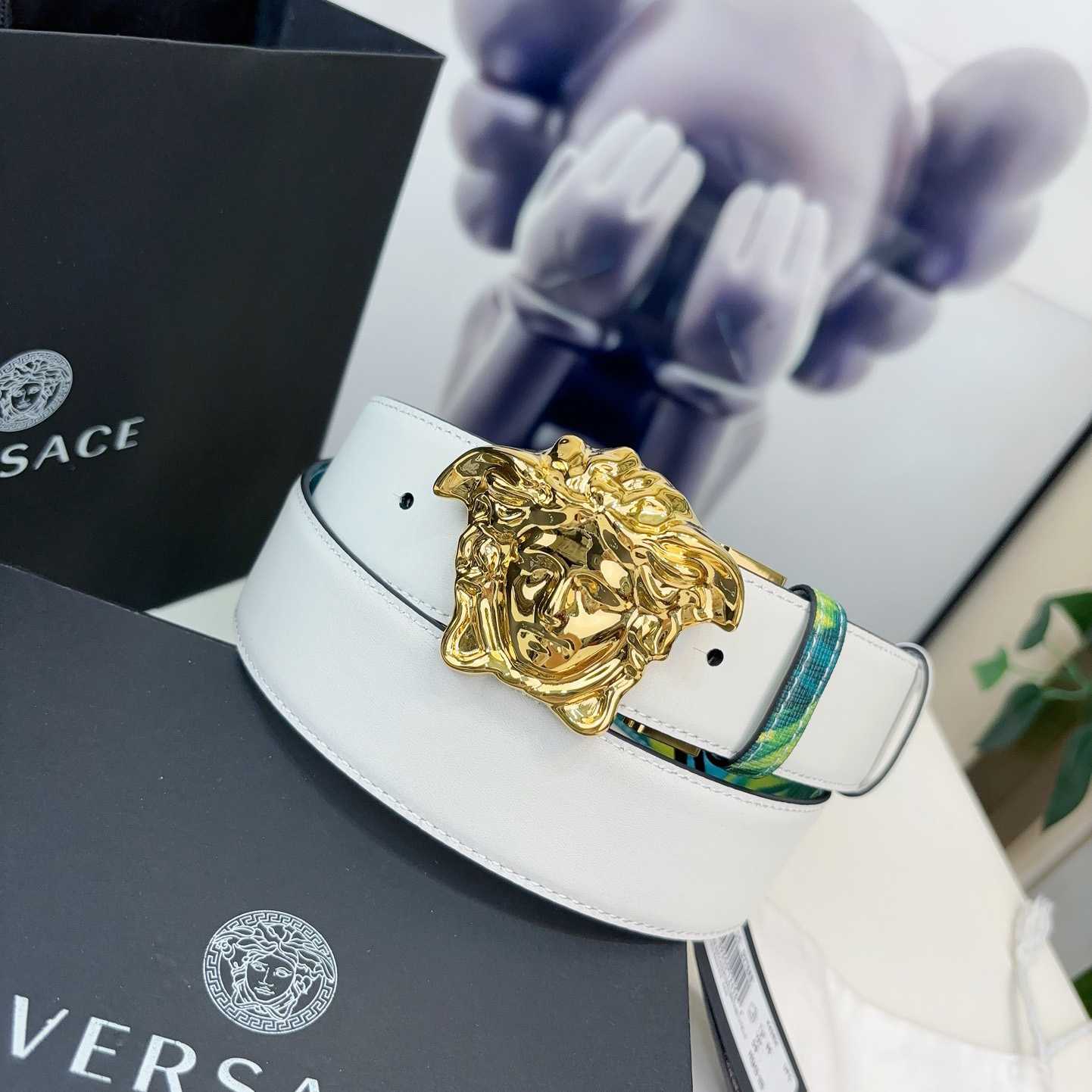 Versace Tiger La Medusa Leather Belt   40mm - DopestKickz