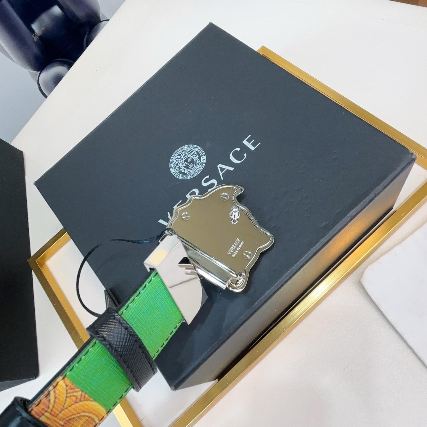 Versace Barocco Reversible Leather Belt    40mm - DopestKickz