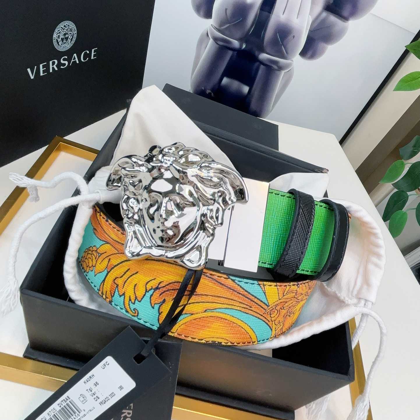 Versace Barocco Reversible Leather Belt    40mm - DopestKickz