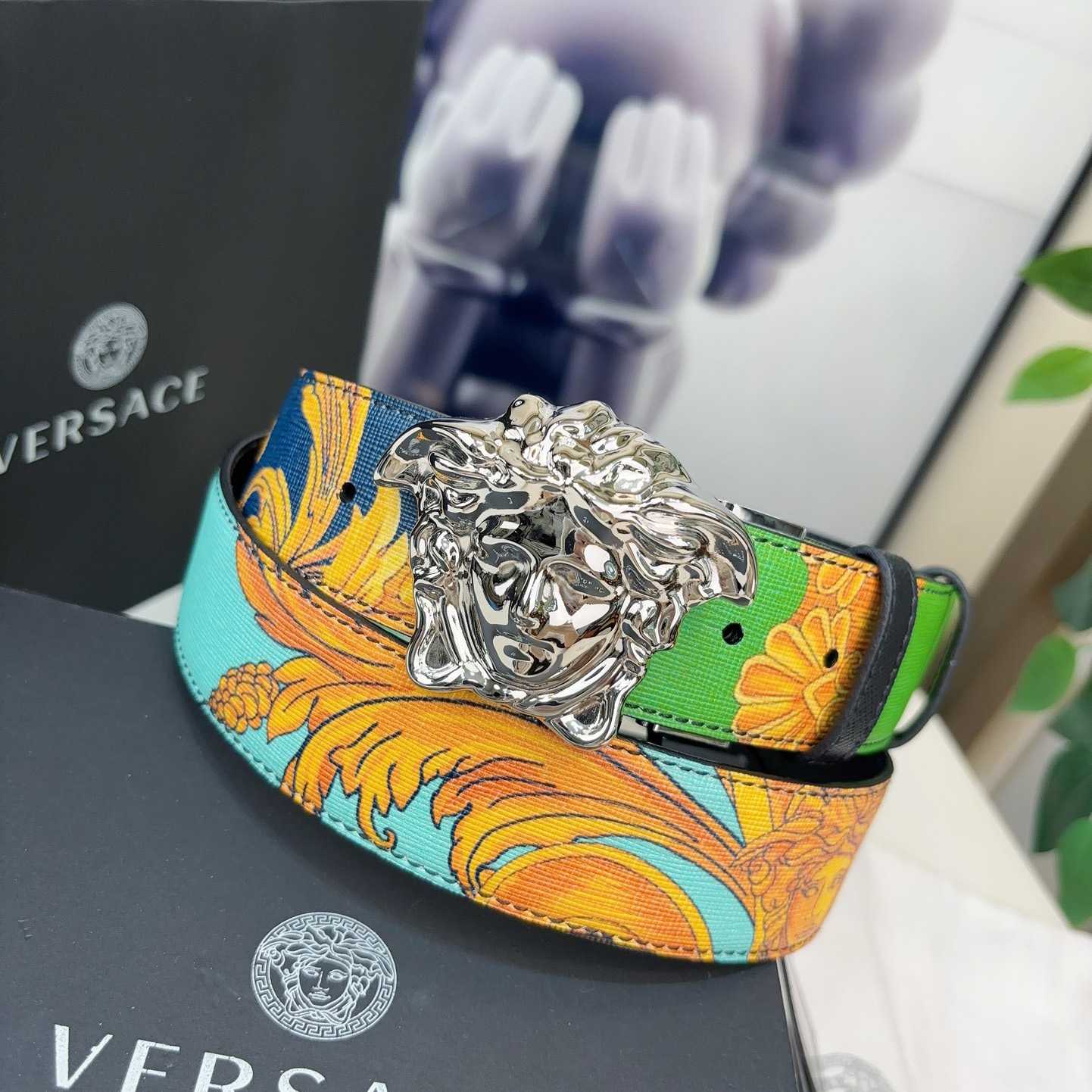 Versace Barocco Reversible Leather Belt    40mm - DopestKickz