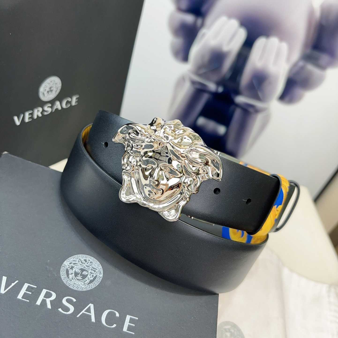 Versace Barocco Reversible Leather Belt    40mm - DopestKickz