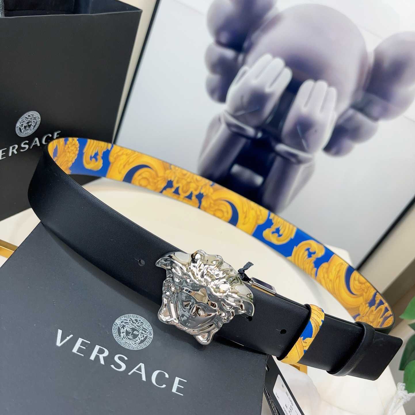 Versace Barocco Reversible Leather Belt    40mm - DopestKickz
