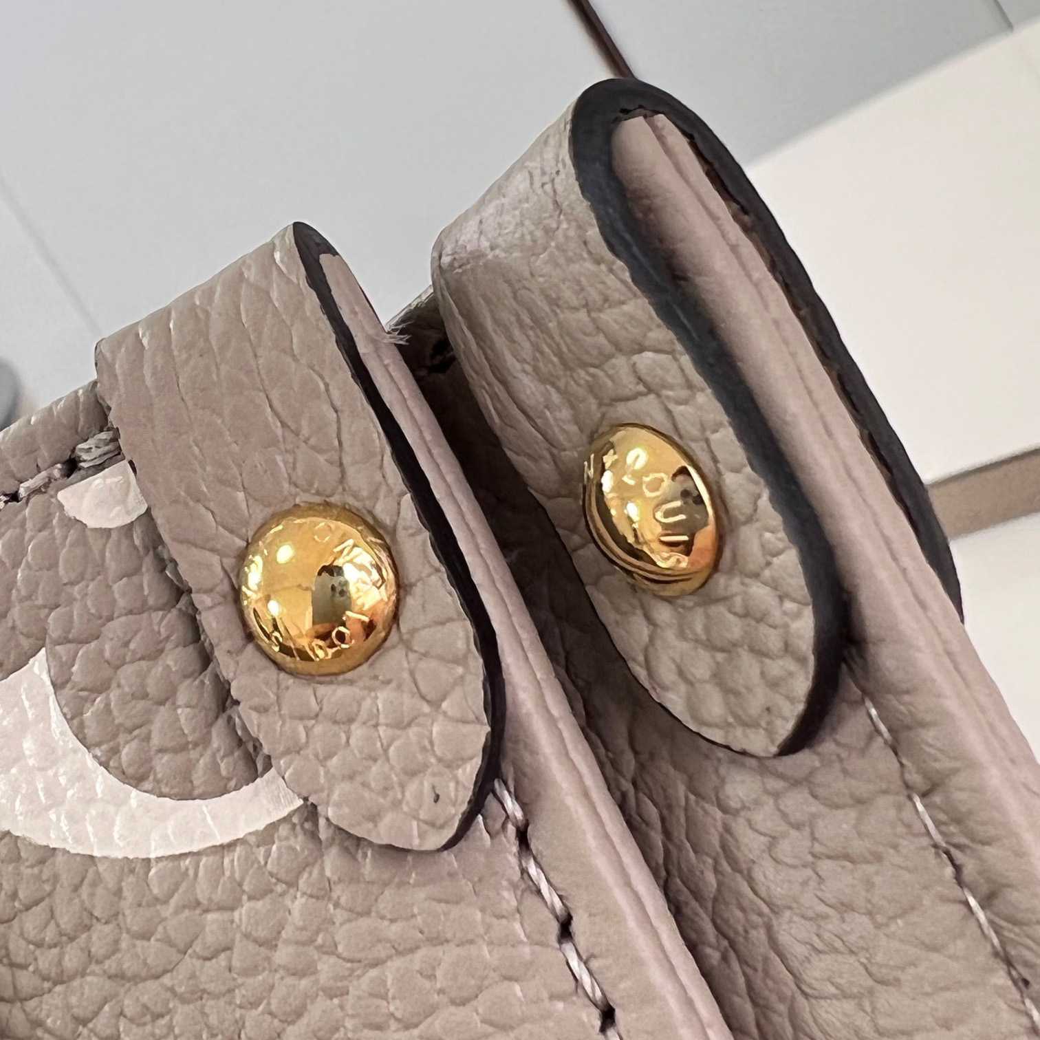 Louis Vuitton OnTheGo BB   M47054 - DopestKickz