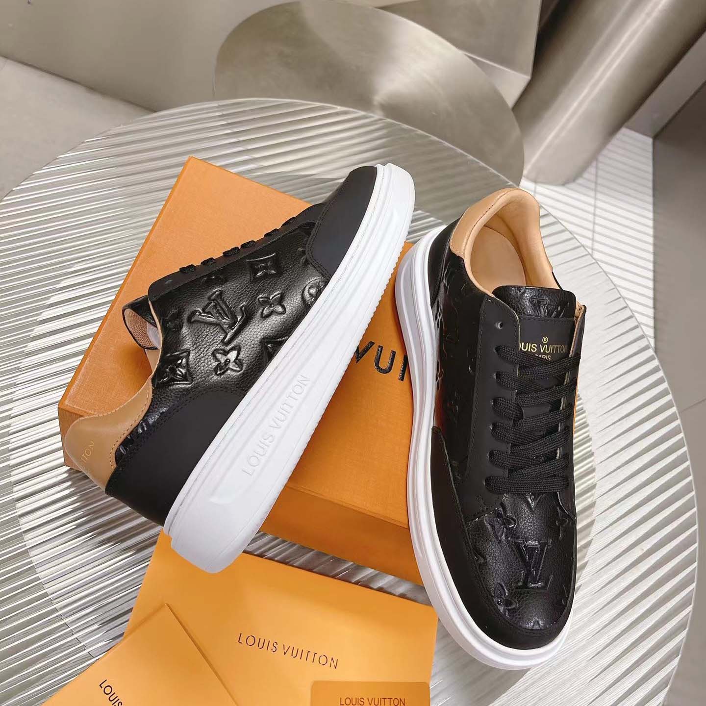 Louis Vuitton Beverly Hills Sneaker    1A8V45 - DopestKickz