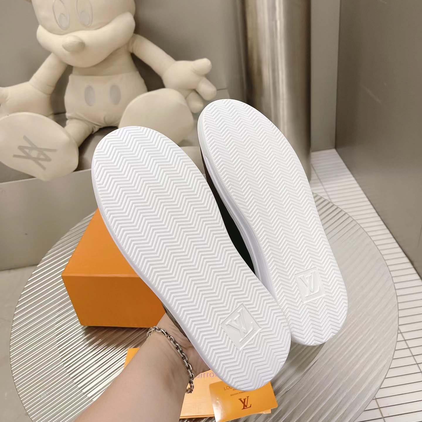 Louis Vuitton Beverly Hills Sneaker    1A8V45 - DopestKickz