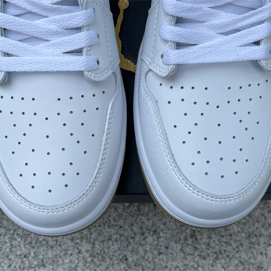 Jordan Air Jordan 1 Low Golf Sneakers      DD9315-111  - DopestKickz