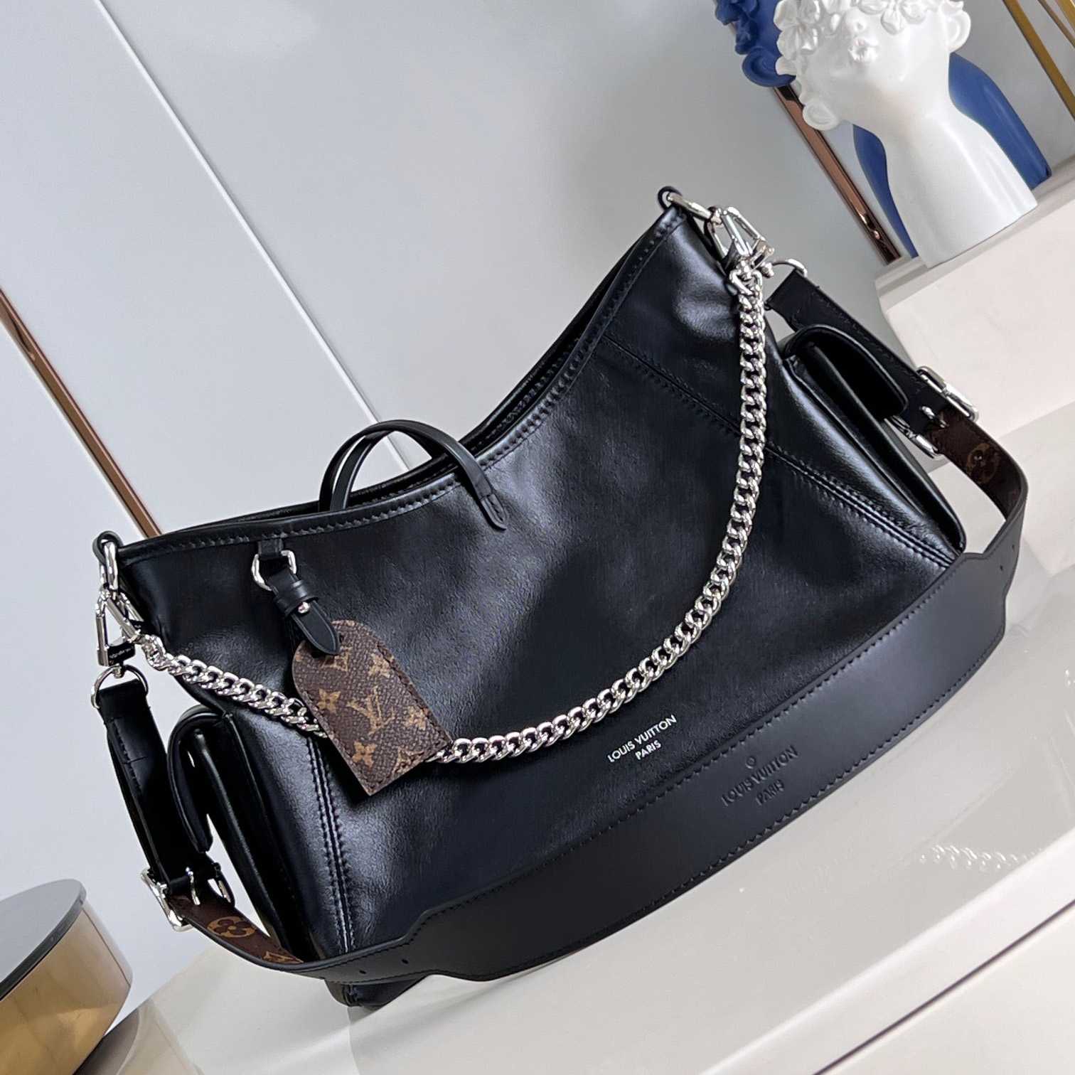 Louis Vuitton CarryAll Cargo PM   M24861 - DopestKickz