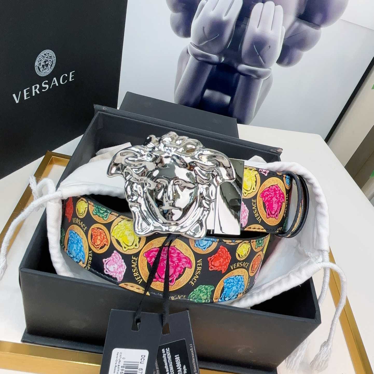 Versace Medusa Medallion Print Reversible Leather Belt   40mm - DopestKickz