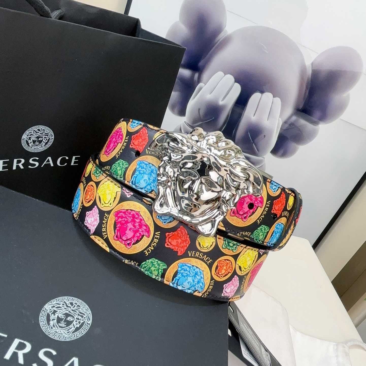 Versace Medusa Medallion Print Reversible Leather Belt   40mm - DopestKickz