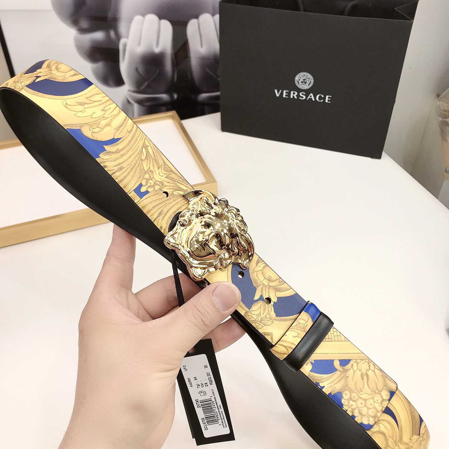 Versace Barocco Reversible Leather Belt    40mm - DopestKickz