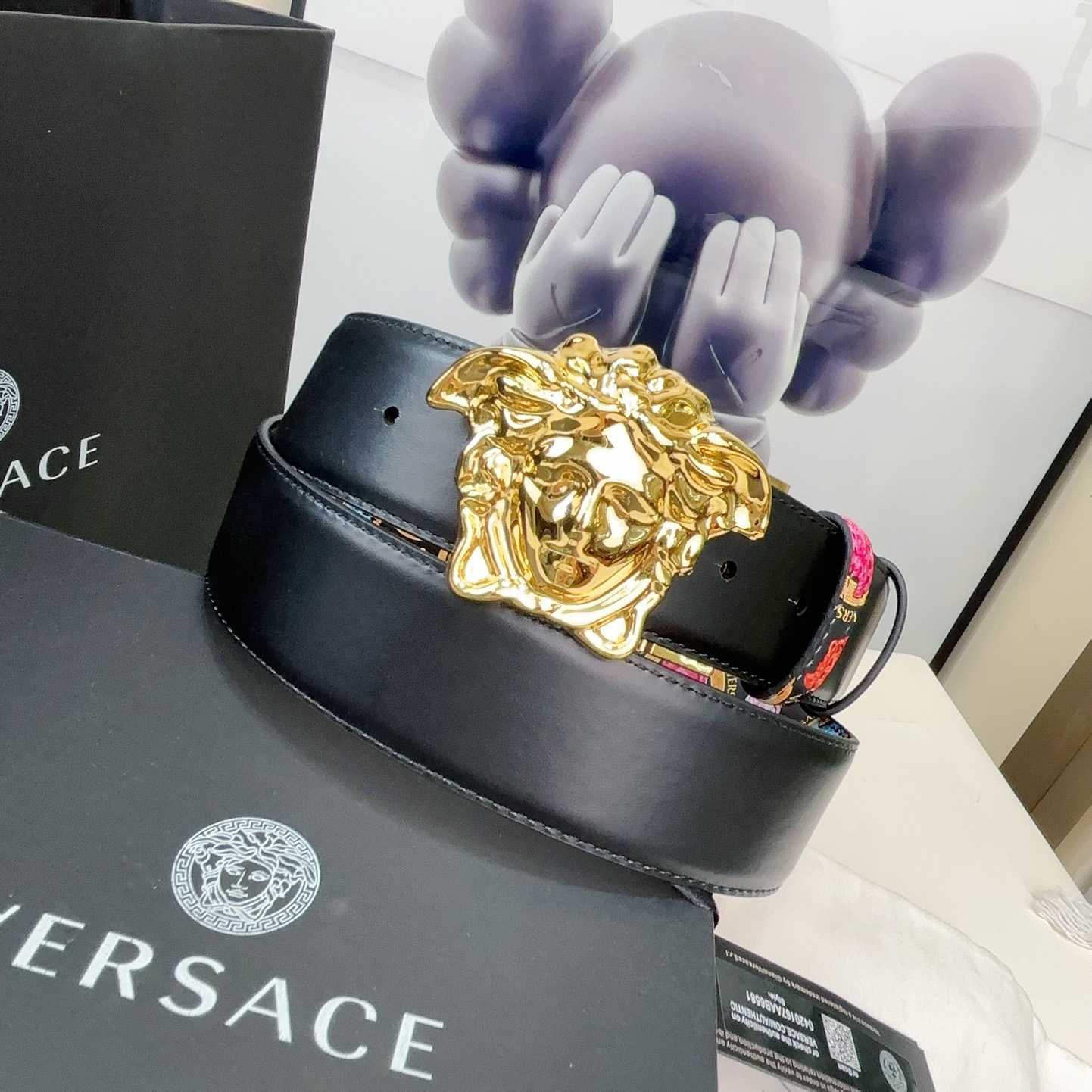 Versace Medusa Medallion Print Reversible Leather Belt   40mm - DopestKickz