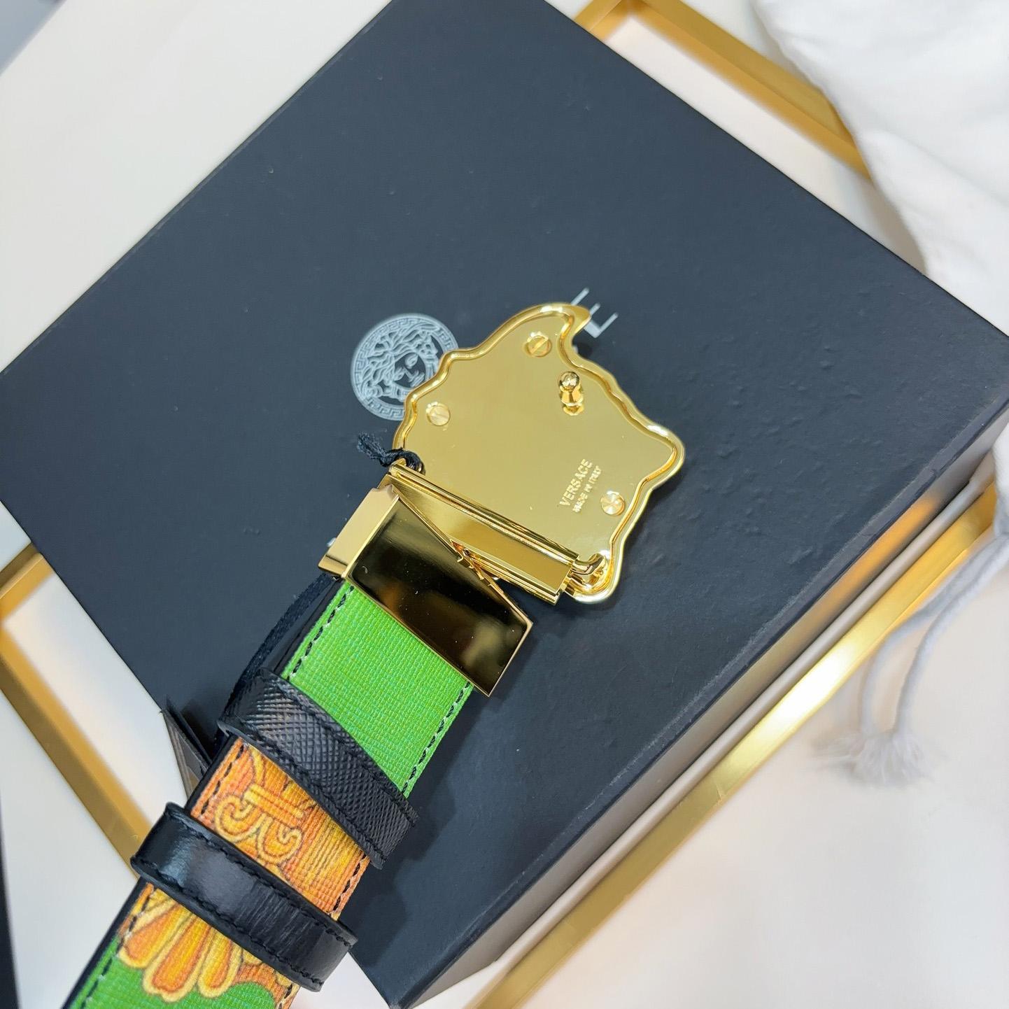 Versace Barocco Reversible Leather Belt    40mm - DopestKickz