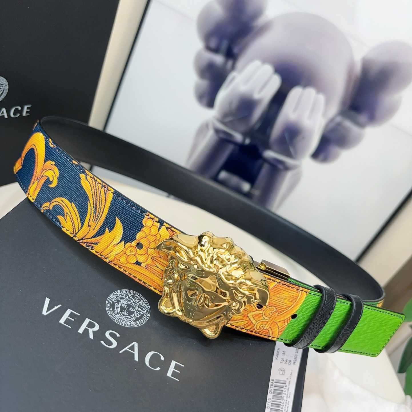 Versace Barocco Reversible Leather Belt    40mm - DopestKickz