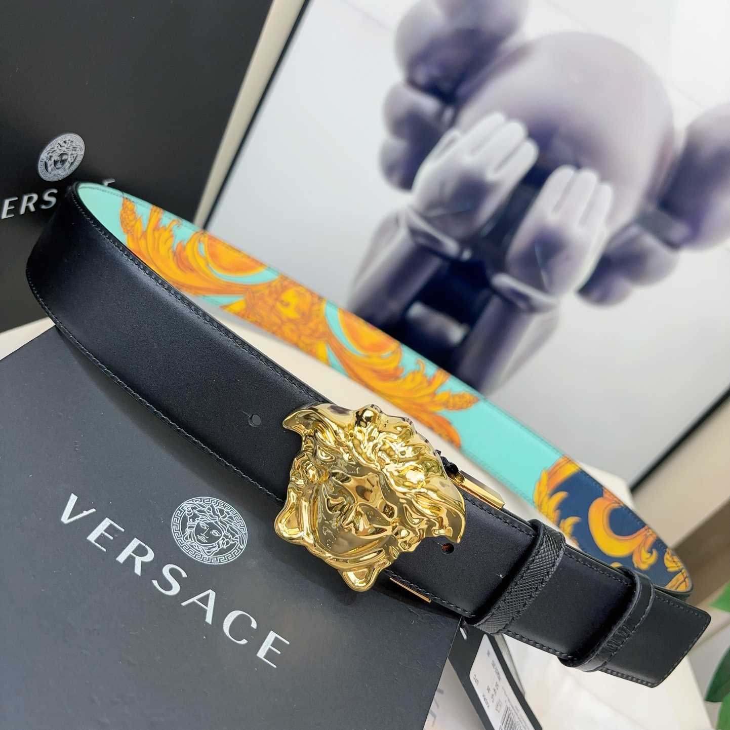 Versace Barocco Reversible Leather Belt    40mm - DopestKickz