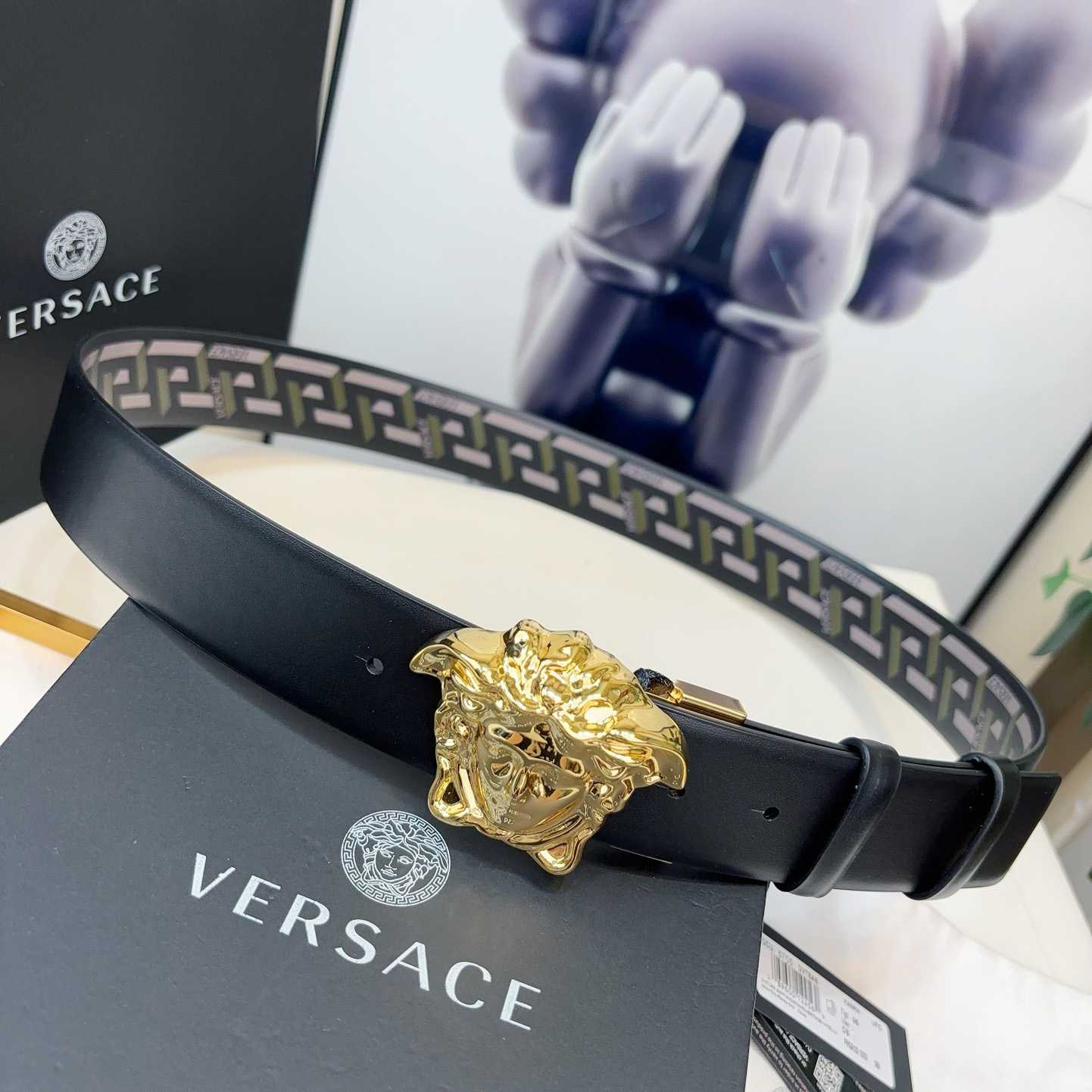 Versace Reversible Leather Belt    40mm - DopestKickz
