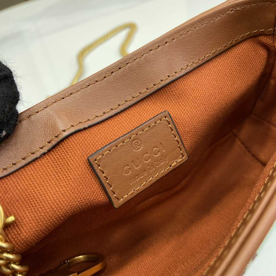 Gucci GG Super Mini Shoulder Bag - DopestKickz