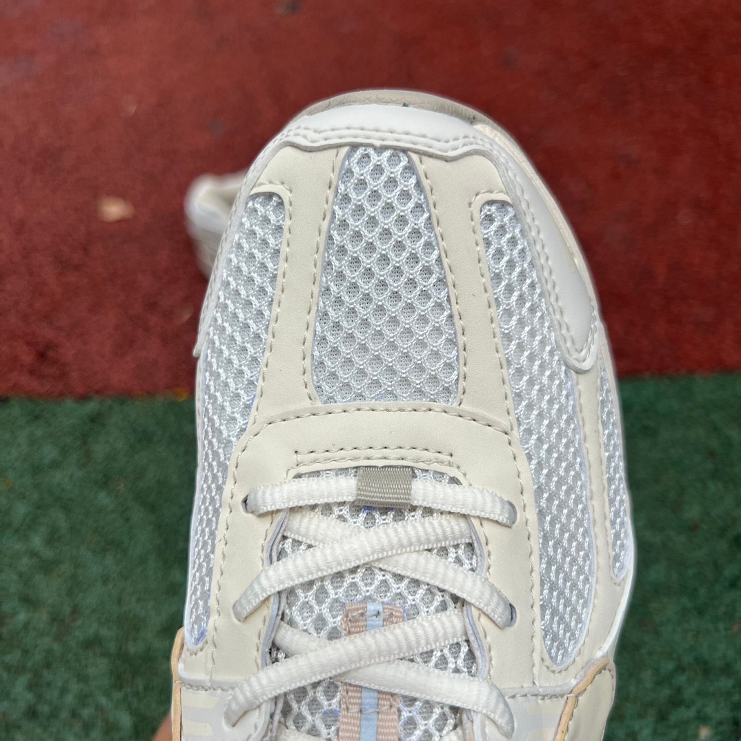 Nike Zoom Vomero 5 Sneakers   FQ6868-181 - DopestKickz