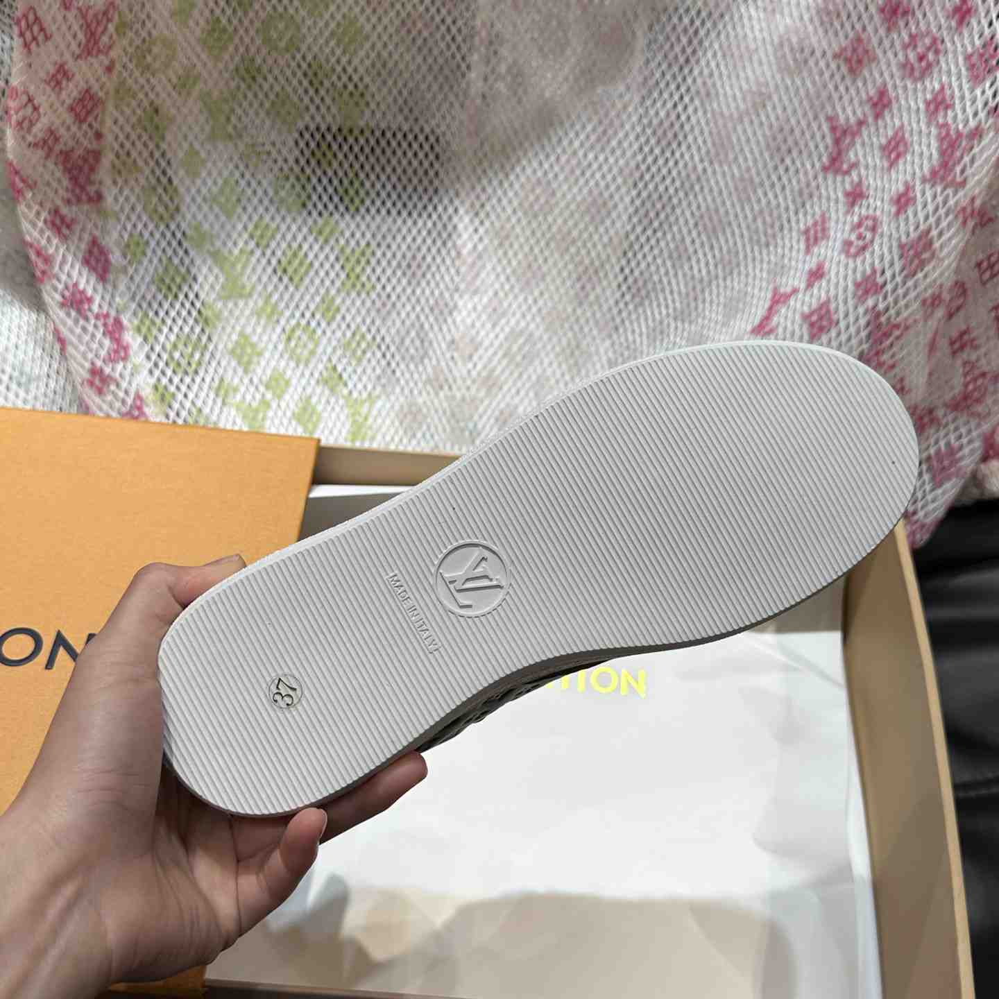 Louis Vuitton LV Stadium Sneaker   1ACUJ3 - DopestKickz